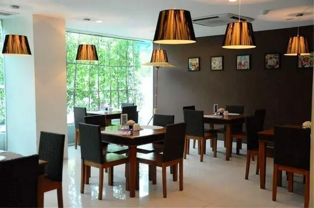 Sathorn Grace Serviced Residence - Yeme / İçme