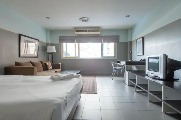 SATHORN TERRACE APARTMENT - Oda