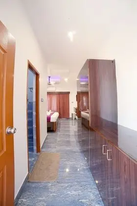 Sathvika Hotels - İç Mekan