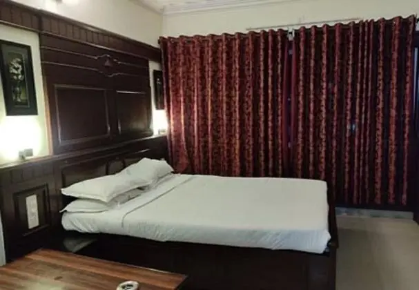 Sathya Residency - Oda