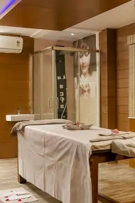 Sathyam Grand Resort, Sriperumbudur - Spa