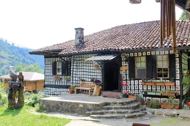 Satıroğlu Konağı
