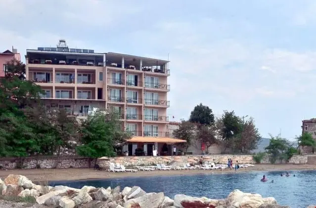Şato Motel - Genel