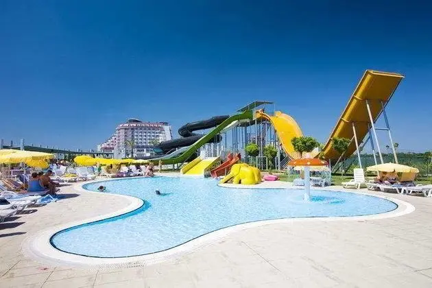 Saturn Palace Resort - Havuz