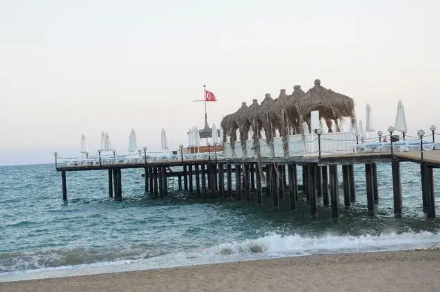Saturn Palace Resort - Plaj