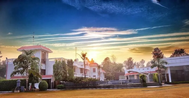 Satvik Resort & Hotel