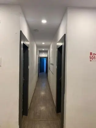 Hotel Satya Townhouse