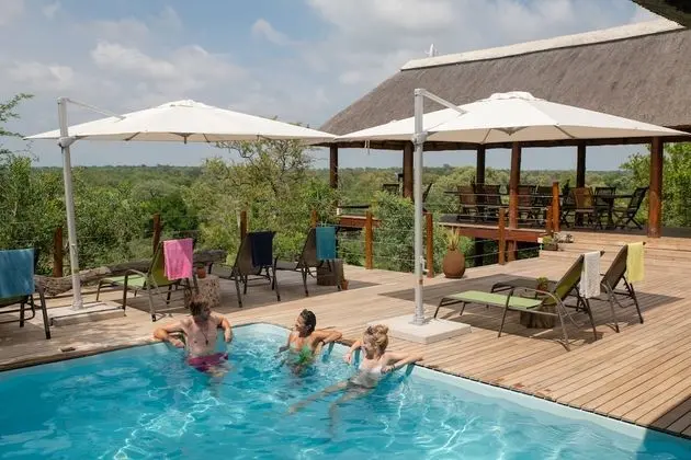 Sausage Tree Safari Camp - Havuz
