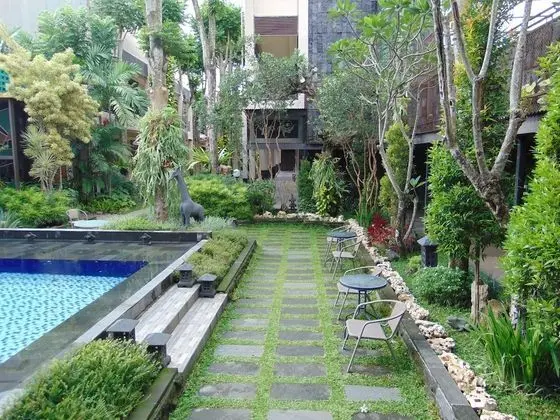 Savita Garden Inn