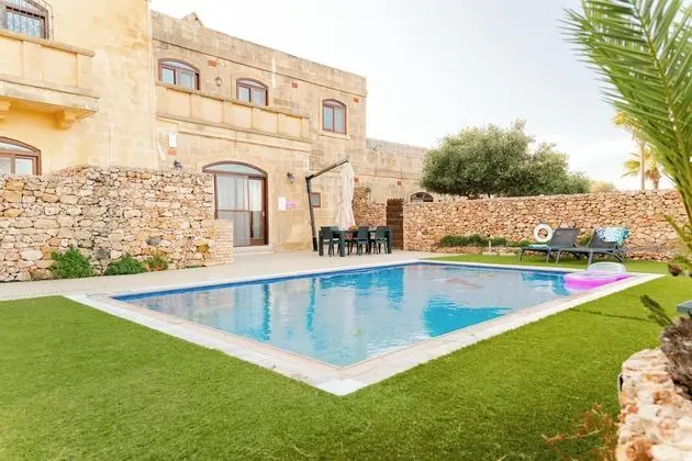 Villa Savona 3 Bedroom Villa With Private Pool - Havuz