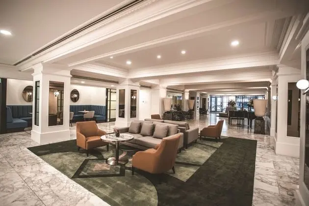 The Savoy Hotel on Little Collins Melbourne - Lobi