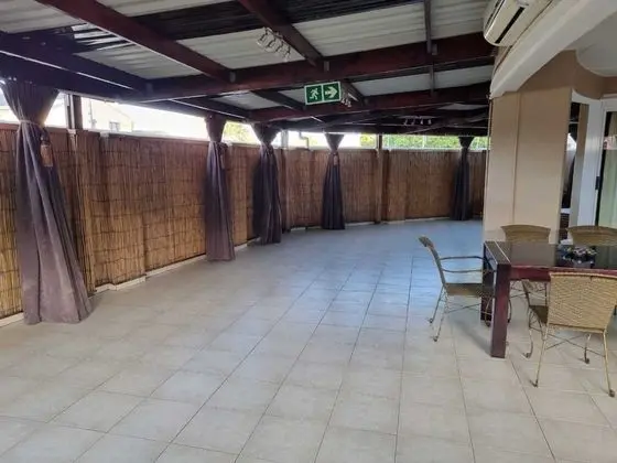 Savoy Lodge - Budget Triple Room - Dış Mekan