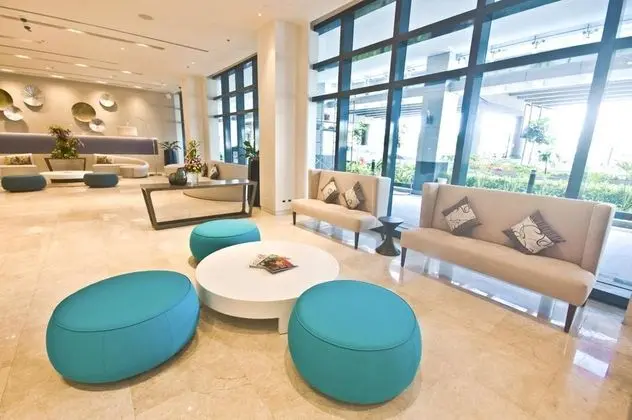 Savoy Hotel Manila - Lobi