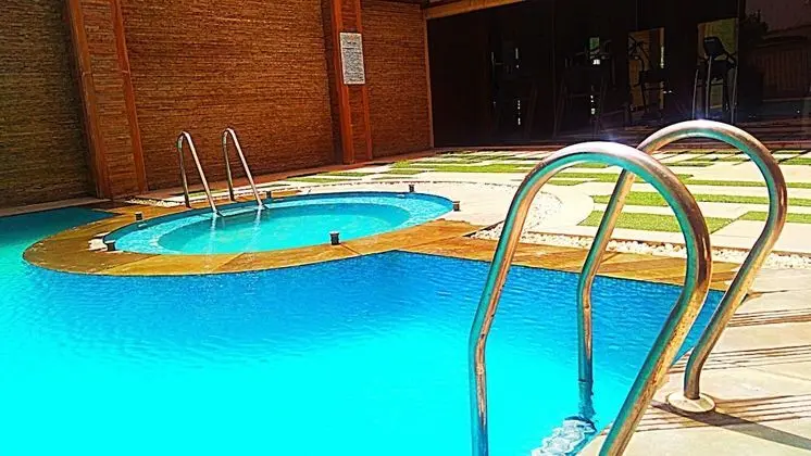 Savoy Suites, Greater Noida - Havuz