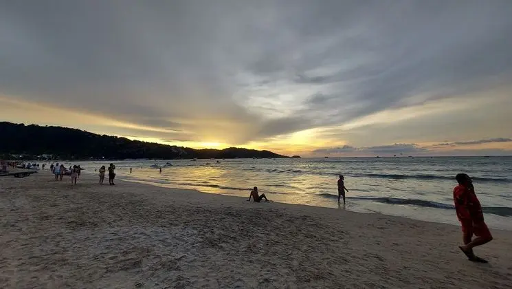 Sawasdee Apartment Patong - Plaj