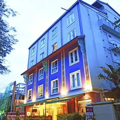 Sawasdee Hotel @ Sukhumvit Soi 8