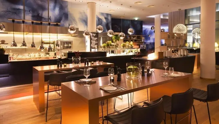 Scandic Hamburg Emporio - Yeme / İçme