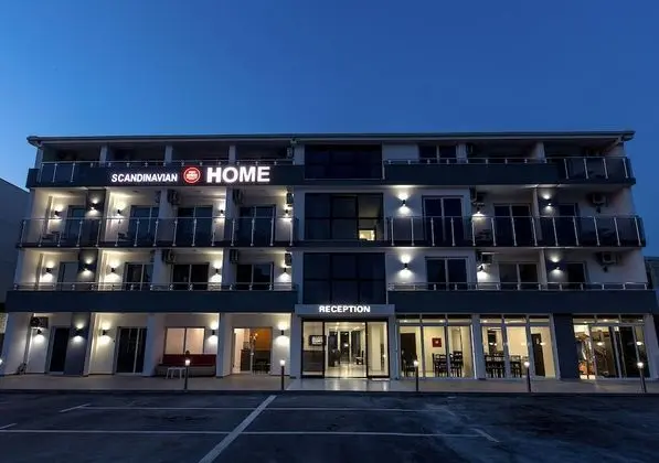 Hotel Scandinavian Home Of Ulcinj - Dış Mekan