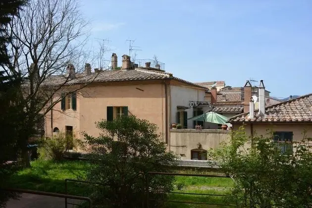Scappo In Umbria, La Casa Del Duomo
