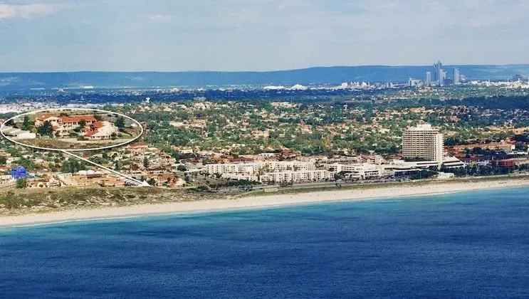 Scarborough & Absolutely Beachfront