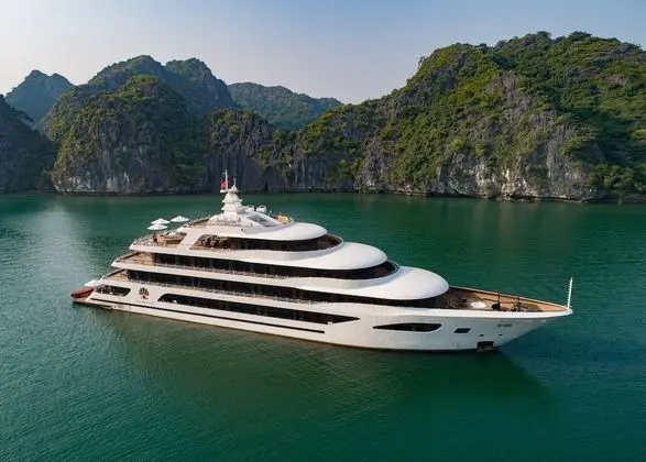 Scarlet Pearl Cruises