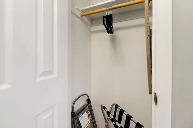 Scenic 1BR APT in Arlington Heights - Oda