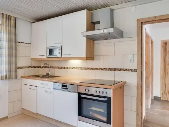 Scenic Apartment in Maria Alm near Ski Lift - Mutfak