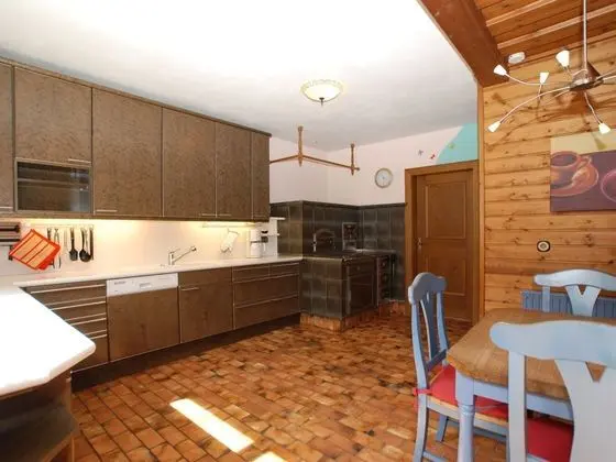 Scenic Apartment in Neukirchen am Großvenediger near Ski Area - Mutfak