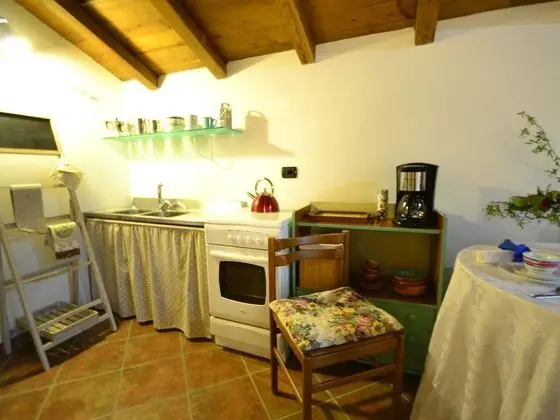 Scenic Apartment in Vezzi Portio With Private Garden - Mutfak