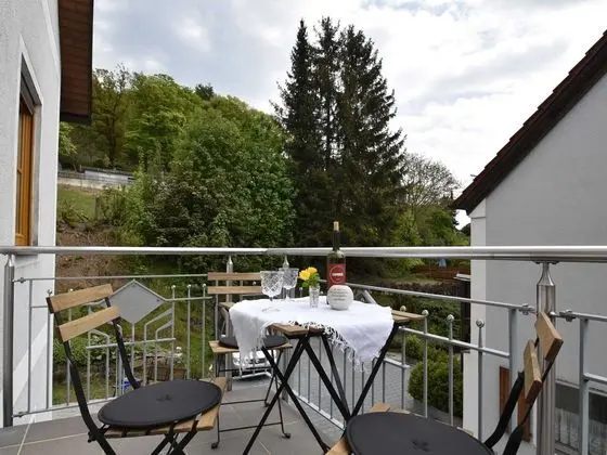 Scenic Apatrtment in Tännesberg With Balcony - Yerinde Yemek