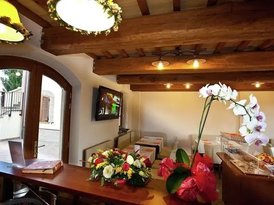Scenic Villa in Cannara With Swimming Pool - Yerinde Yemek