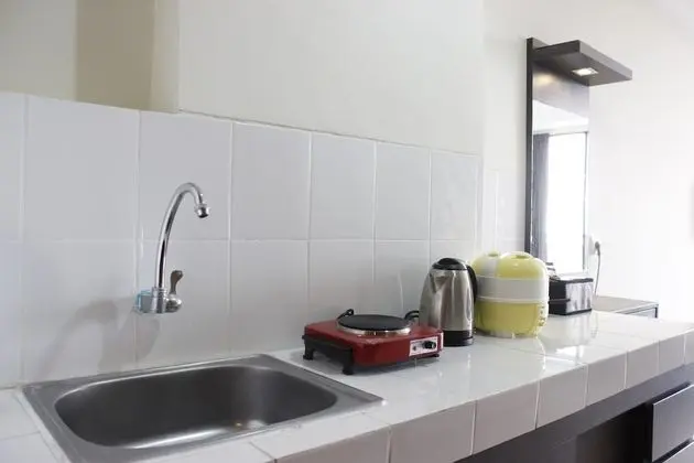 Scenic Studio at Beverly Dago Apartment near Sabuga - Mutfak