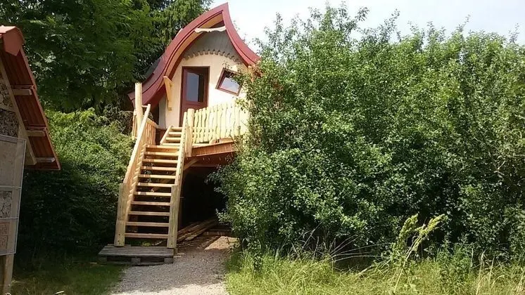 Schaeferwagenhotel-Campsite