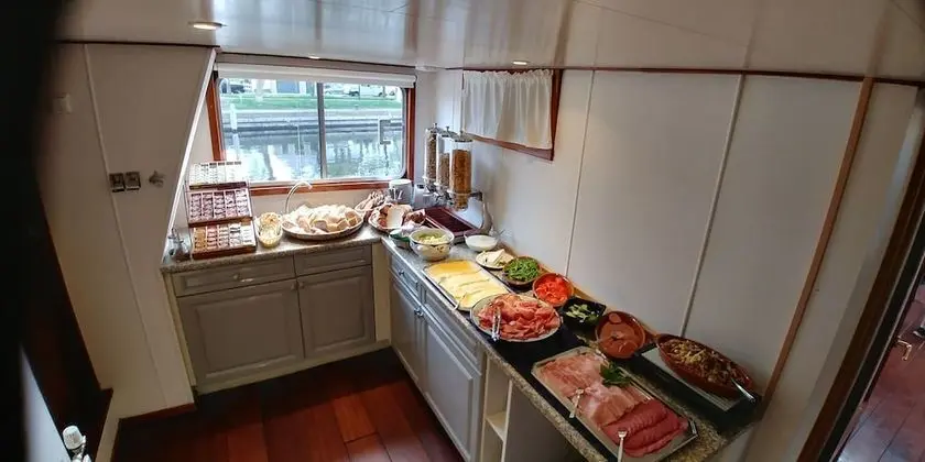 Hotelschip Sarah - Yerinde Yemek