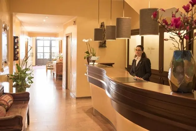 Hotel Schlicker - Lobi