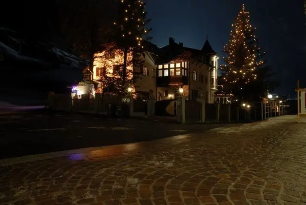 Schlosshotel Bergschlössl - Dış Mekan