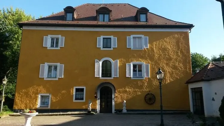 Hotel Schloss Fuchsmühl - 1