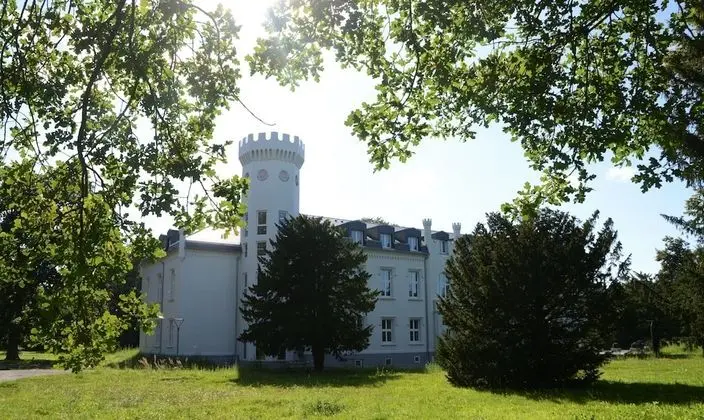 Schloss Hohendorf - Dış Mekan