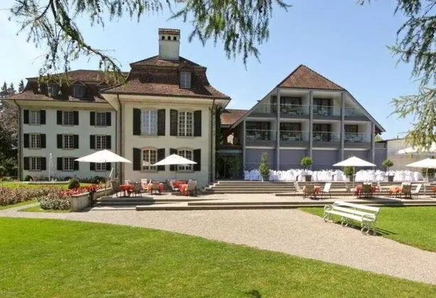 Schloss Hunigen - 1