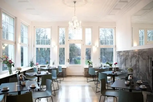 Schloss Teutschenthal - Yerinde Yemek