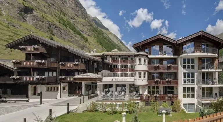 SchlossHotel Zermatt – Active & CBD Spa Hotel - Dış Mekan