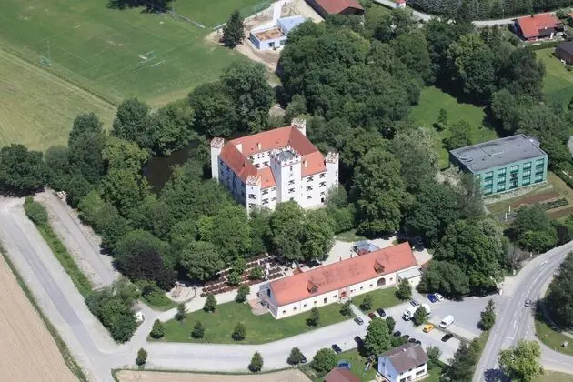 Schlossparkhotel Mariakirchen - 1