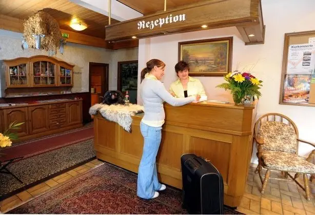 Hotel Schnehagen - Lobi