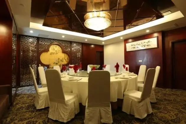 Scholars Hotel Shanghai Hongqiao - Yerinde Yemek
