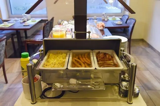 Hotel Schumacher - Yerinde Yemek