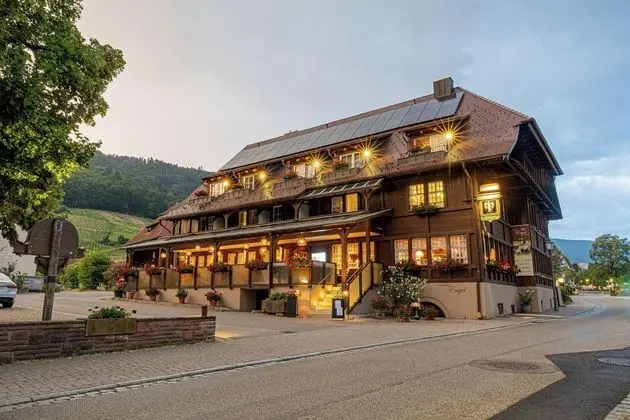 Schwarzwaldgasthaus Zum goldenen Engel - Öne Çıkan Resim