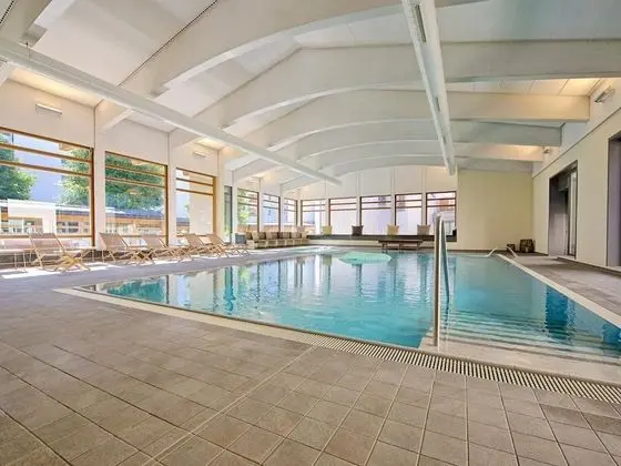 Schweizerhof Ferienwohnungen Lenzerheide - Havuz