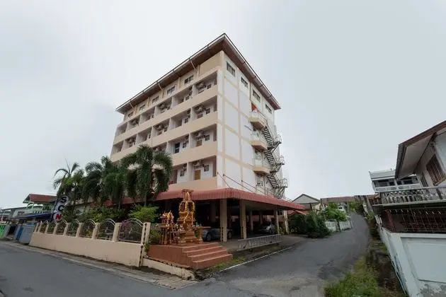 SCN City Hotel