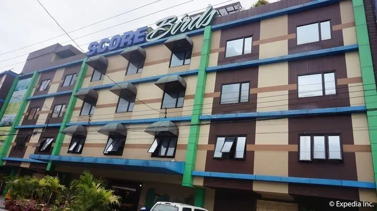 Score Birds Hotel
