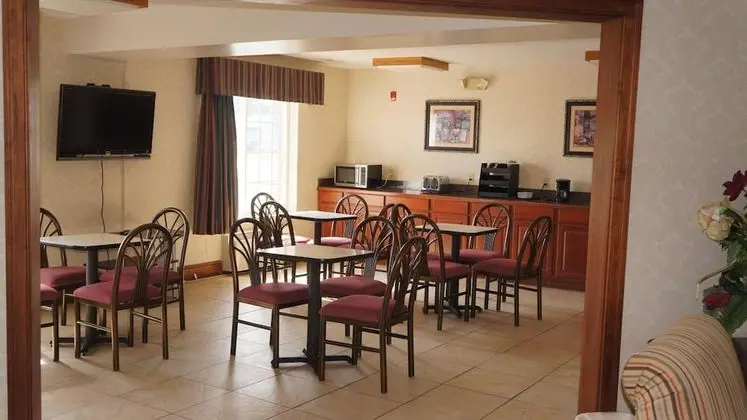 Scotland Neck Inn - Yerinde Yemek